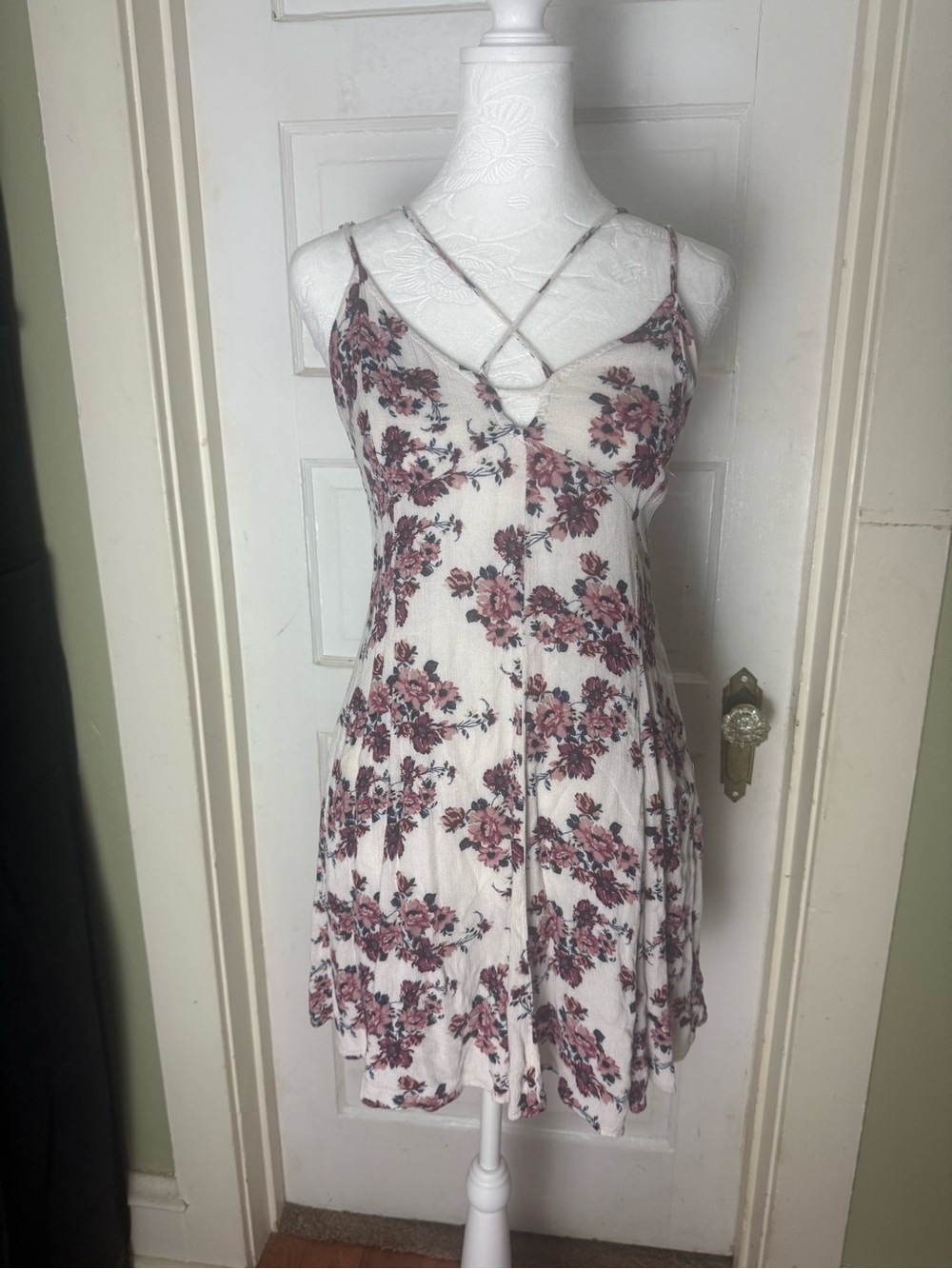 American Eagle Floral Strappy Side Zip Sun Dress